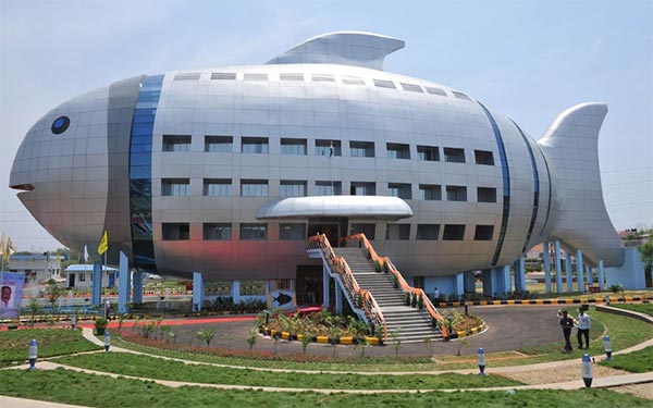 Fish-shaped Building