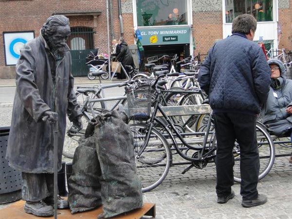 Homeless People Sculpture