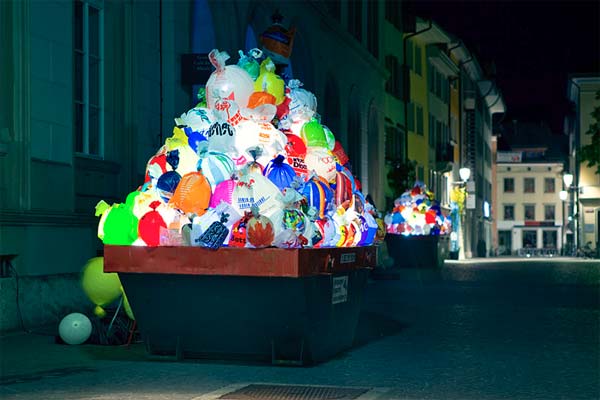 Illuminated Garbage to Raise Awareness About Plastic Bags