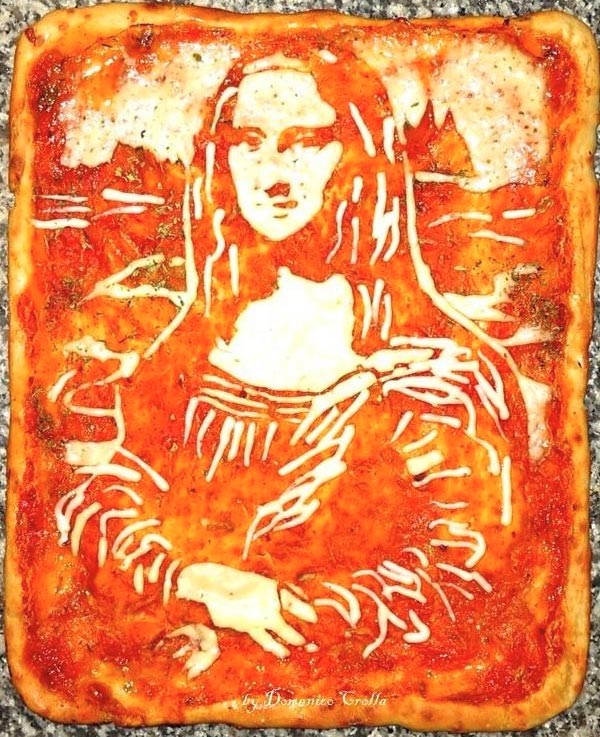 Mona Lisa Portra Recreated on Pizza using Cheese & Tomato Sauce