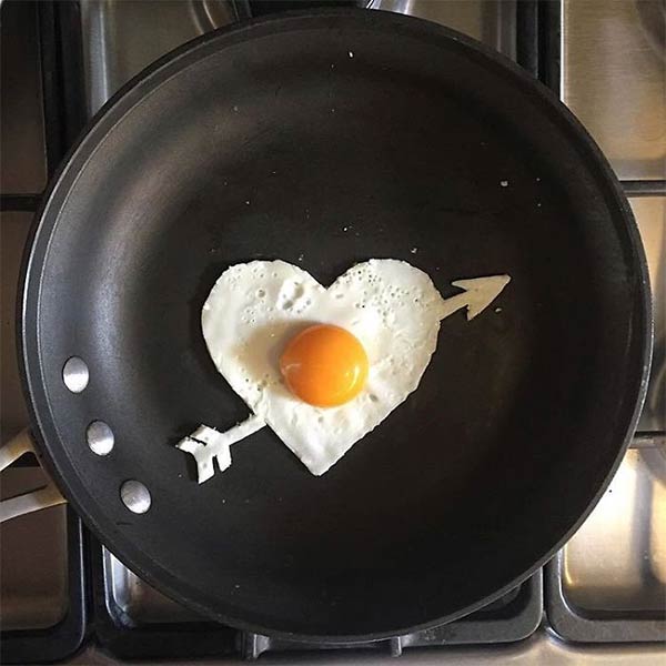 Artist Turns His Breakfast Eggs Into Works Of Art