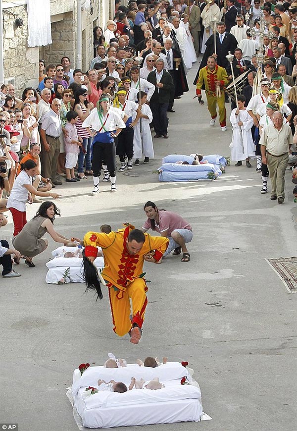 Babies Jumping Festival in Spain