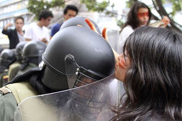 Colombian Students Fighting Riot Police