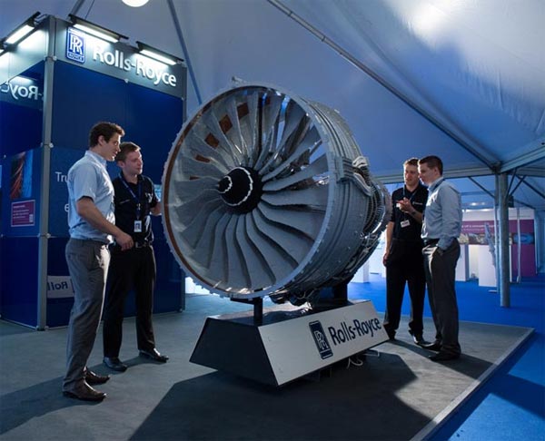 Rolls-Royce’s Latest Jet Engine Made from 150,000 Lego Bricks