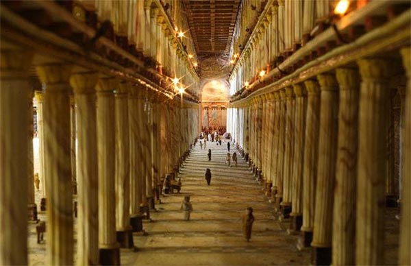 Model of Herod's Temple by Alec Garrard