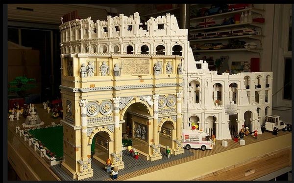 World's First Lego Colosseum