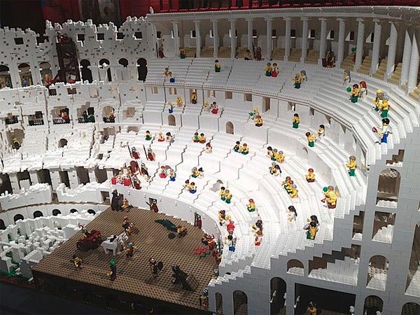 World's First Lego Colosseum