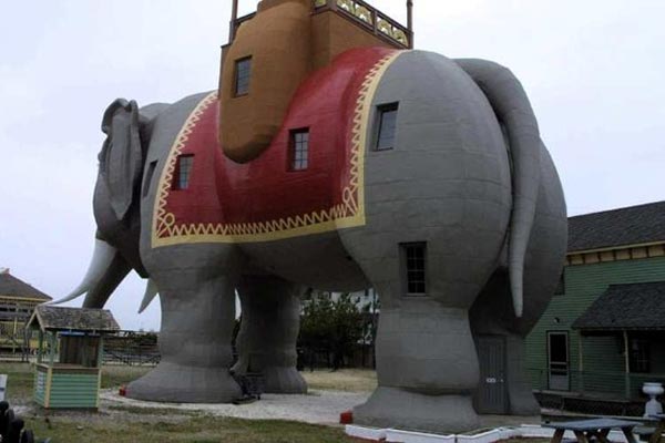 Lucy The Elephant: Roadside Attraction