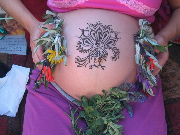 Pregnant Belly with Mehndi Design