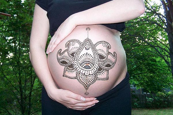 Pregnant Belly with Mehndi Design