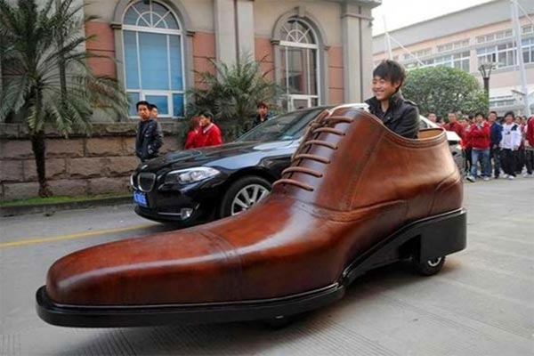 Electric Shoe Shaped Car