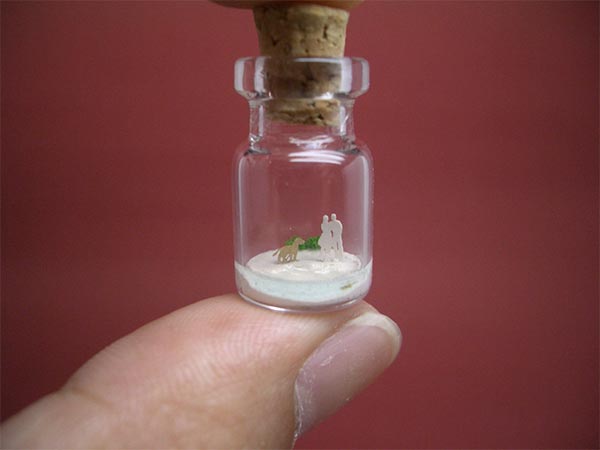 Tiny world in a bottle