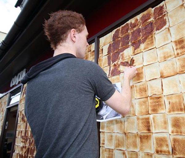 Celebrity Painting on Toasts