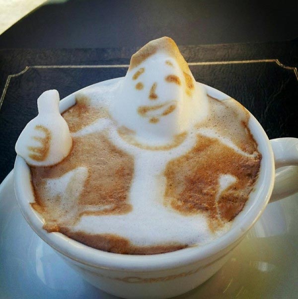 3D Foamy Milk Sculptures on Coffee