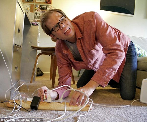 Using a baguette as an electrical outlet