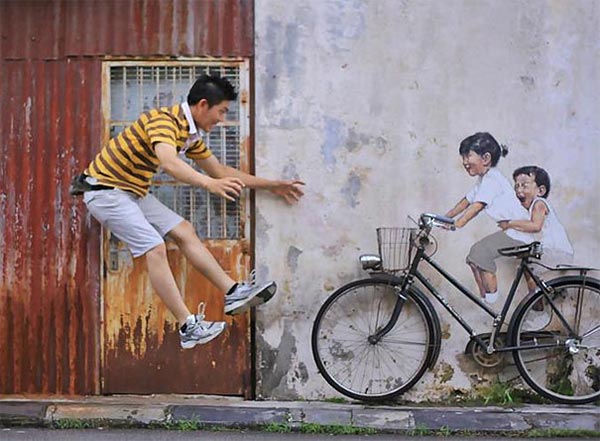 Interactive Street Art in Malaysia by Ernest Zacharevic