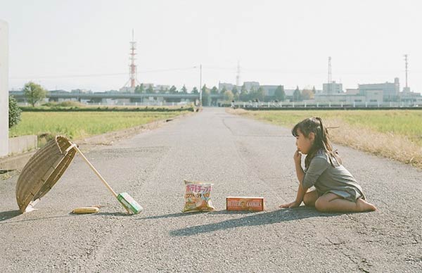 Japanese Dad Takes Conceptual Portraits of His Daughter