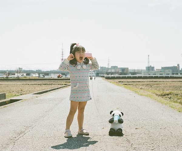 Japanese Dad Takes Conceptual Portraits of His Daughter