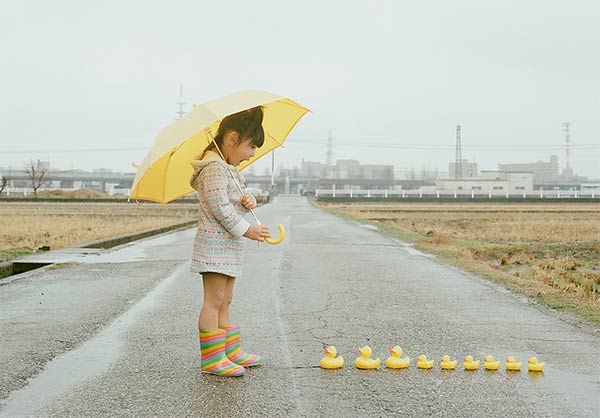 Japanese Dad Takes Conceptual Portraits of His Daughter