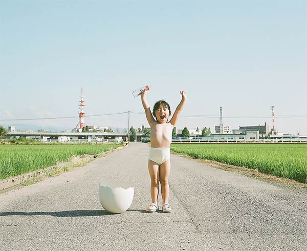 Japanese Dad Takes Conceptual Portraits of His Daughter