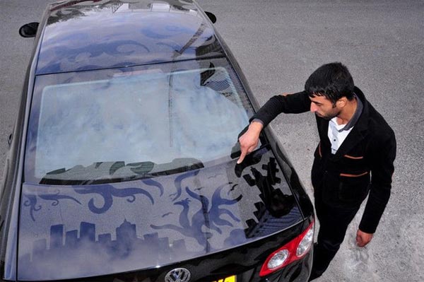 Dirty Car Art by Azerbaijani Parking Attendant Rafael Veyisov