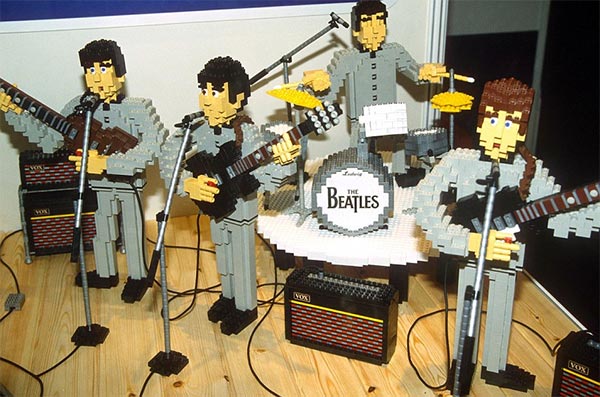 “The Beatles” recreated with Lego bricks