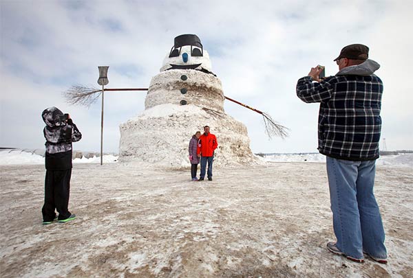 50-Foot Snowman