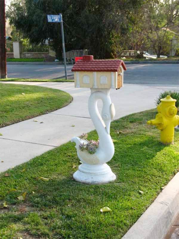 Funny, Clever & Bizarre Mailboxes