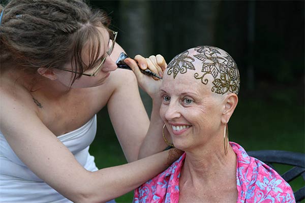 Henna Crowns For Cancer Patients