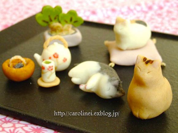 Tiny, Edible Kitty Sweets For Cat’s Day