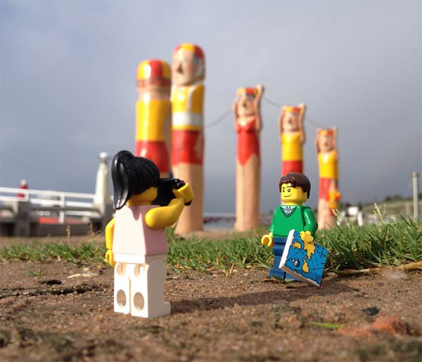 LEGO Travellers Couple