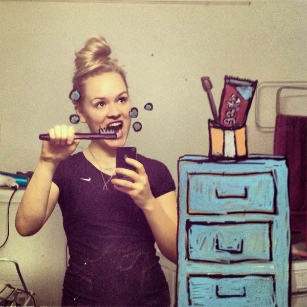 Creative Drawings on Bathroom Mirror