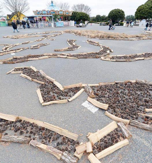 Horse Made Up From 30,000 Pine Cones