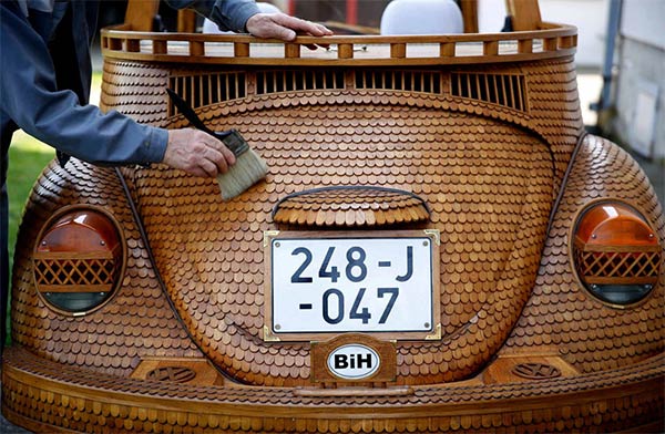 Wooden Volkswagen Beetle