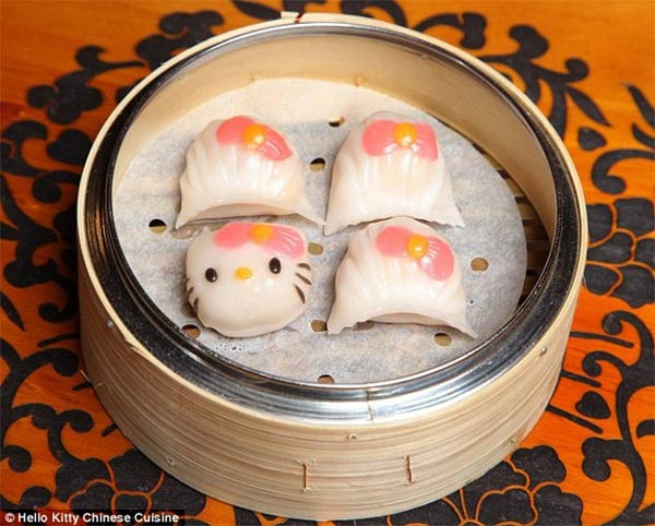 Hello Kitty-Themed Restaurant in Hong Kong