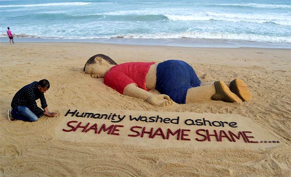 Sand Sculpture Depicting Drowned Syrian Boy Aylan Kurdi