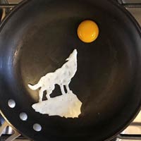 Eggs-traordinary! Breakfast: Artist Turns His Breakfast Eggs Into Works Of Art