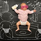 Creative Mother Illustrates Babies’ Dreams On Blackboard